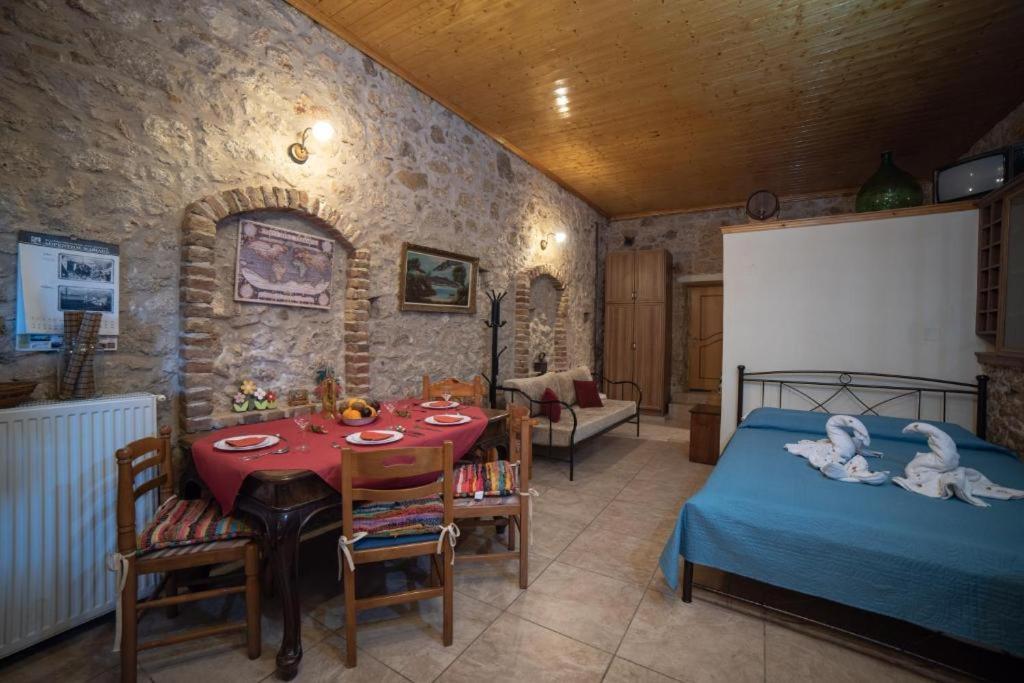 Menecrates Rustic - San Matteo Apartment Agios Matthaios  Ngoại thất bức ảnh