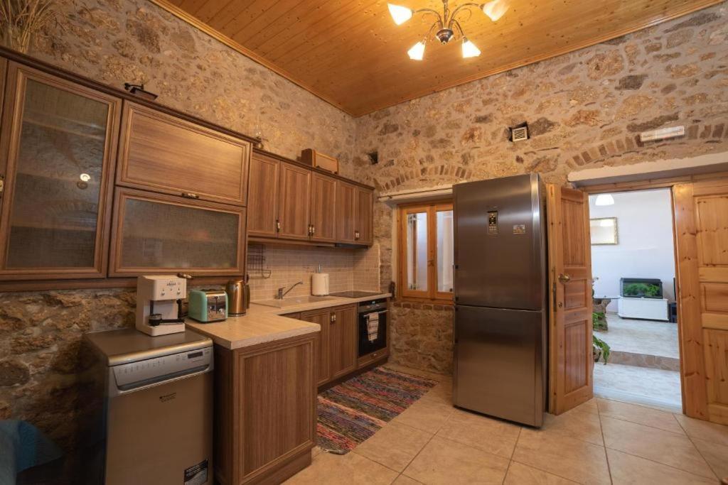 Menecrates Rustic - San Matteo Apartment Agios Matthaios  Ngoại thất bức ảnh