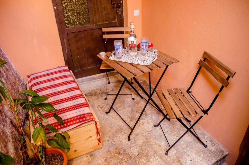 Menecrates Rustic - San Matteo Apartment Agios Matthaios  Ngoại thất bức ảnh