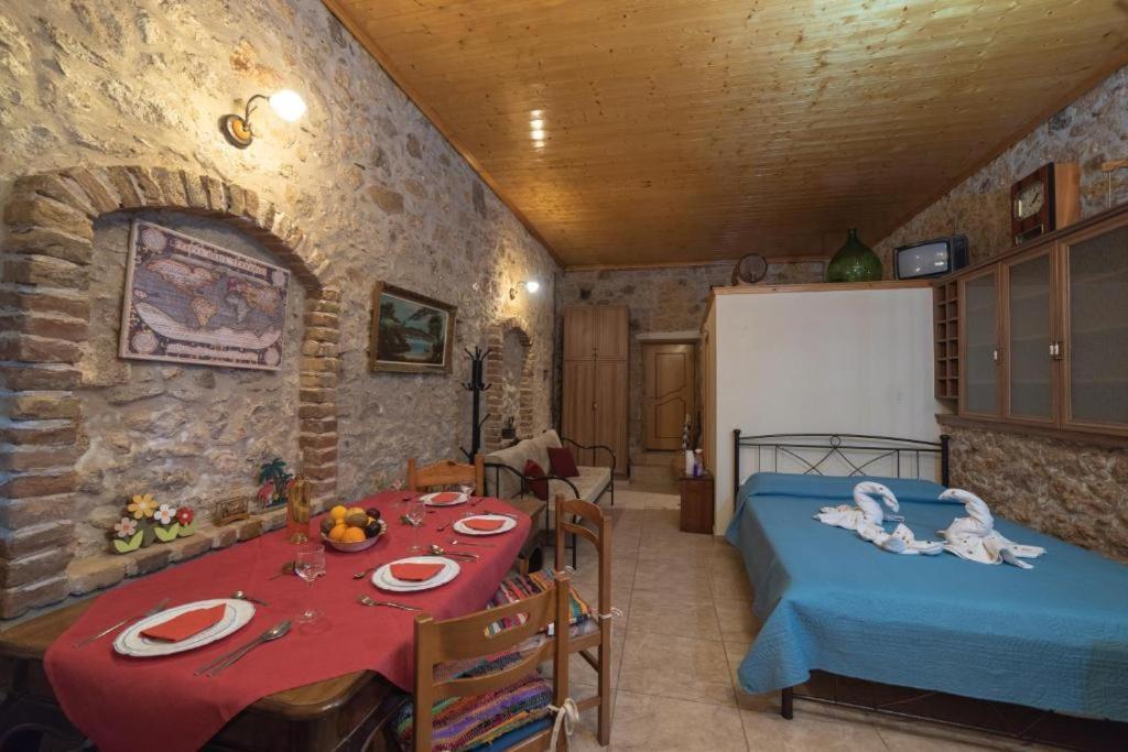 Menecrates Rustic - San Matteo Apartment Agios Matthaios  Ngoại thất bức ảnh